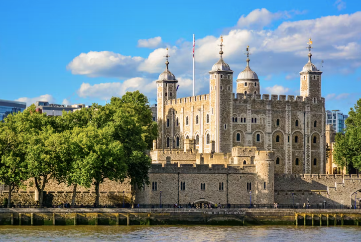 Tower of London Tickets with Access to the Crown Jewels