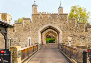 Tower of London Tickets with Access to the Crown Jewels